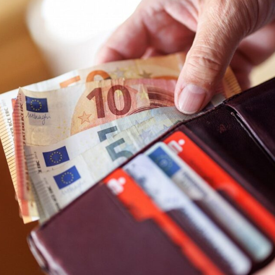 <p>Pakāpeniski cels prasības izdienas pensiju saņem&scaron;anai</p>