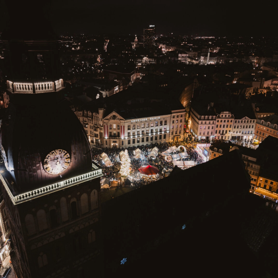 <p>Rīgas sirdī drīz iemirdzēsies tradicionālais Ziemassvētku tirdziņ&scaron;</p>