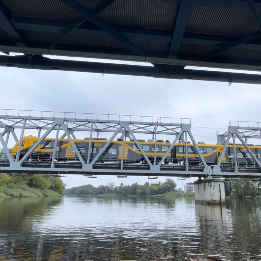 <p>Dro&scaron;ības uzlabo&scaron;anai &ldquo;Pasažieru vilciens&rdquo; konduktorus nodro&scaron;inās ar kamerām</p>