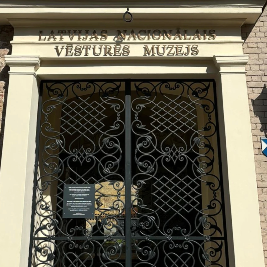 <p>Lācplē&scaron;a dienā, vienīgo reizi gadā, Rīgas pilī aplūkojams muzeja retums</p>