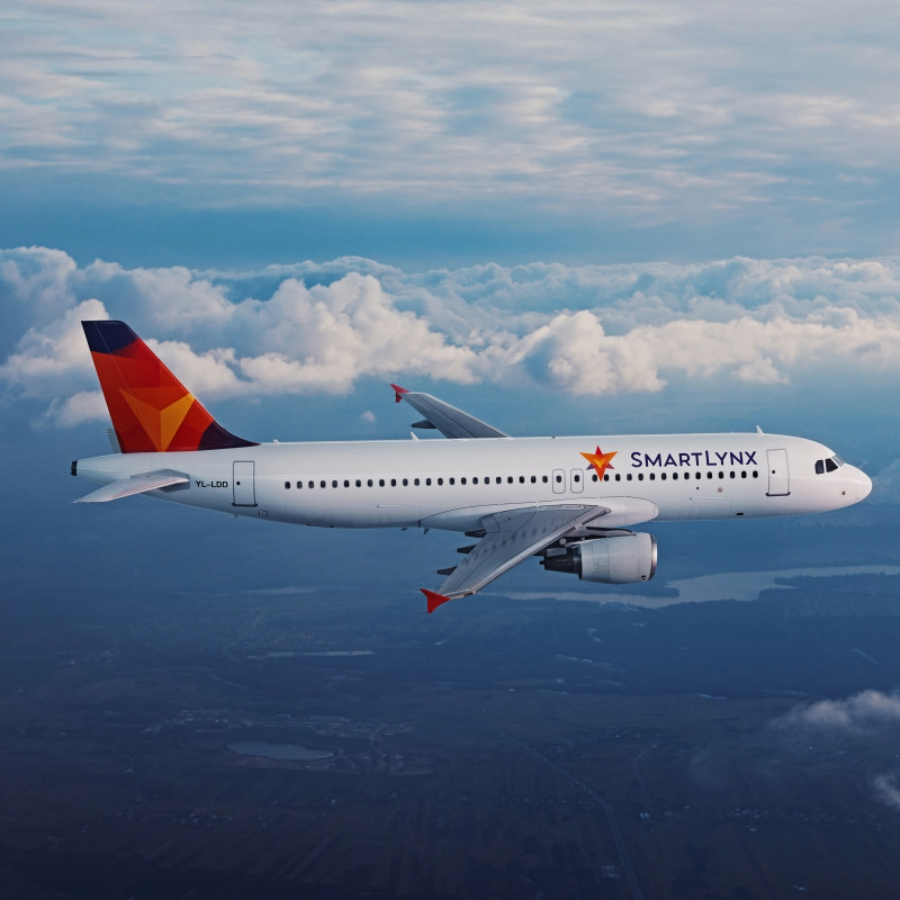 <p>Darbību pārtrauc Latvijā bāzētā aviokompānija "SmartLynx Airlines"</p>