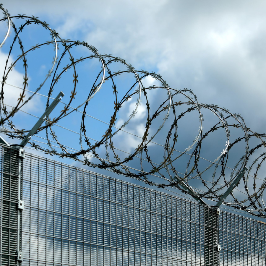 <p>Valsts kontrole: Nepiecie&scaron;ami uzlabojumi austrumu robežas militārās stiprinā&scaron;anas īsteno&scaron;anā</p>