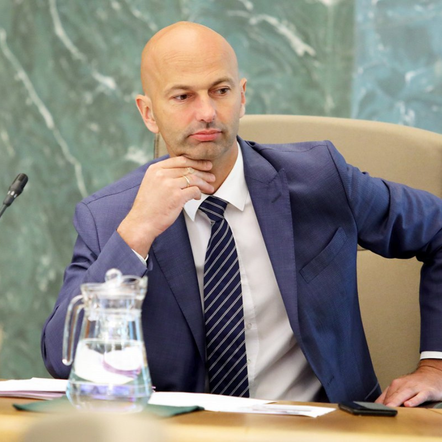 <p>Kariņa lidojumu lietā apsūdz tikai biju&scaron;o Valsts kancelejas direktoru Citskovski</p>