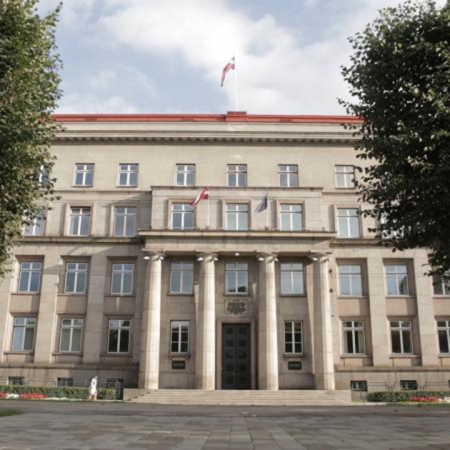 <p>Notiks valdības ārkārtas sēde par vairākiem budžeta likumprojekta jautājumiem</p>