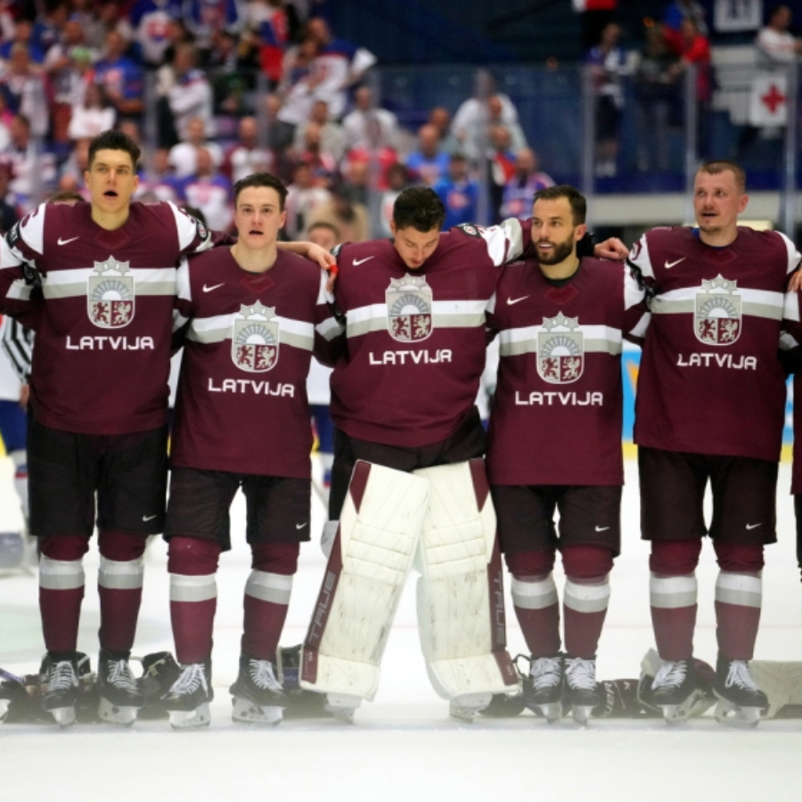 <p>Latvija kopā ar Somiju vienīgās kandidātes uz 2030. gada PČ hokejā rīko&scaron;anu</p>