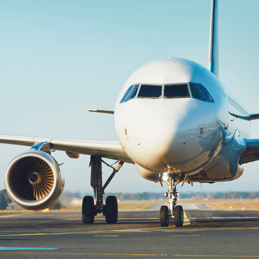 <p>Vērienīgas lidojumu atcel&scaron;anas degvielas piegāžu problēmu dēļ vasarā nav gaidāmas</p>