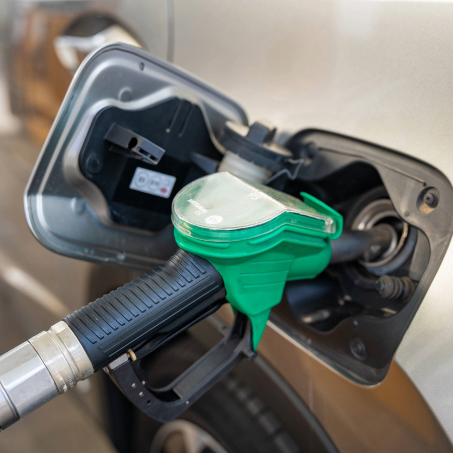 <p>Degvielas akcīzes nodokļa samazinājumu noēno biržas cenas svārstības</p>