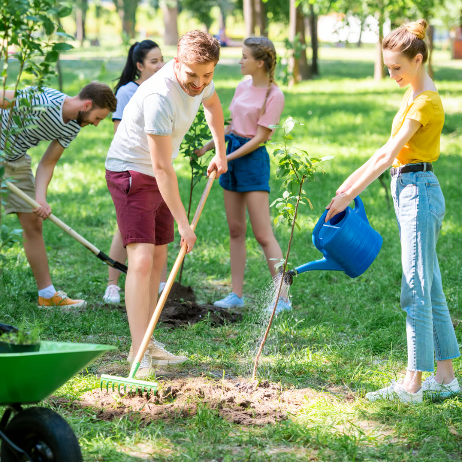 <p>Darba devēji izrādīju&scaron;i lielu interesi par skolēnu nodarbinā&scaron;anu vasarā</p>