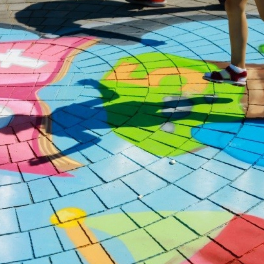 <p>Rīgā ar pa&scaron;valdības finansējumu notiks 175 nometnes</p>
<p>&nbsp;</p>