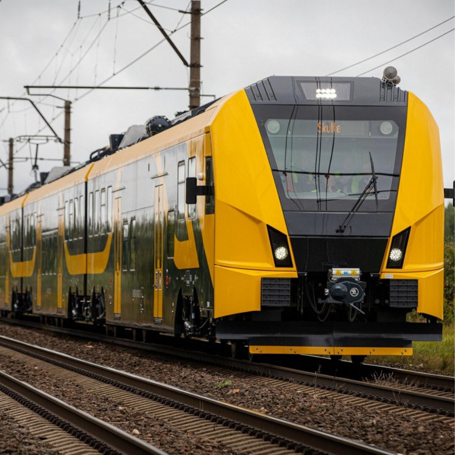 <p>SM budžetā patlaban nav identificēts finansējums vilcienu mēne&scaron;biļe&scaron;u atlaidēm</p>