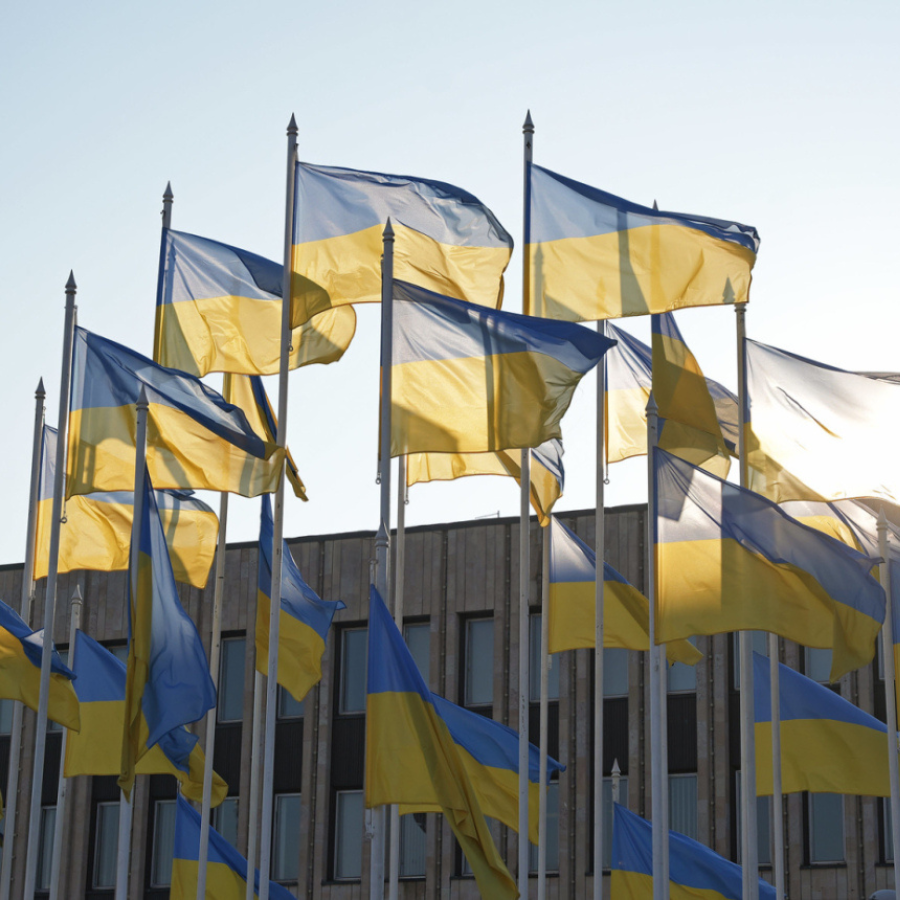 <p>Ceturtajā pilna mēroga kara gadadienā Baltijas medijos vienlaicīgi atskaņos Ukrainas himnu</p>