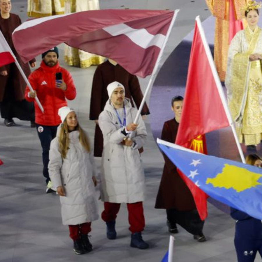 <p>Itālijā noslēgu&scaron;ās ziemas olimpiskās spēles</p>