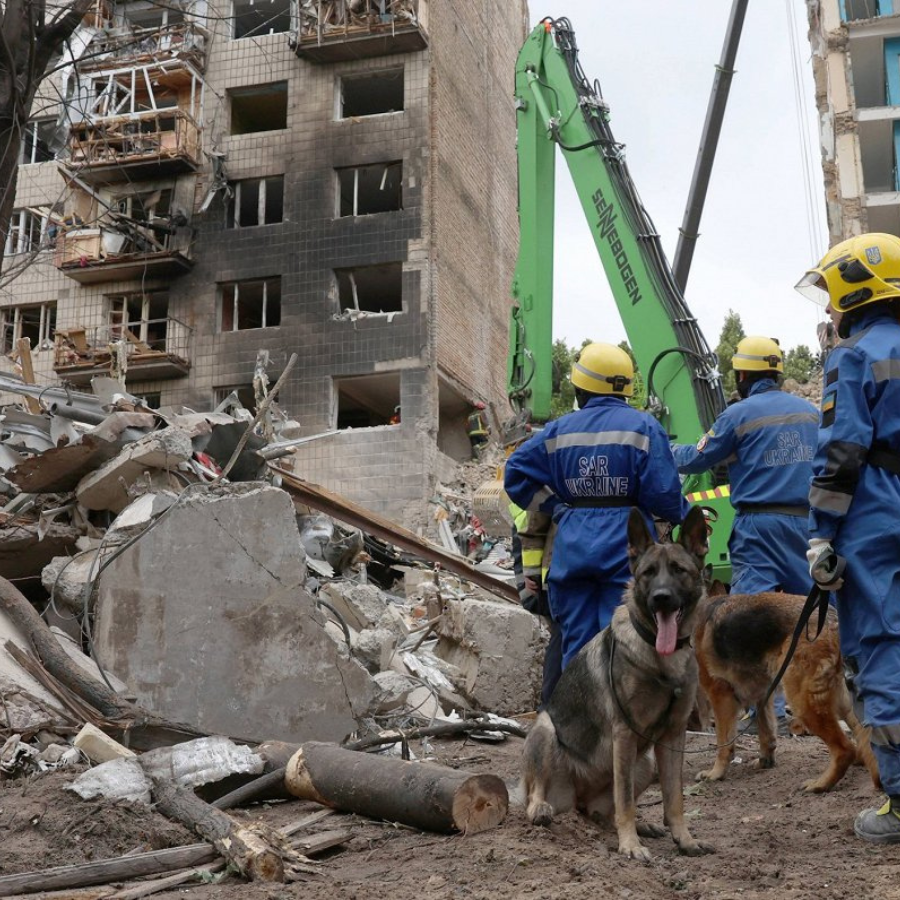 <p>SVF apstiprina astoņu miljardu dolāru aizdevumu Ukrainai</p>