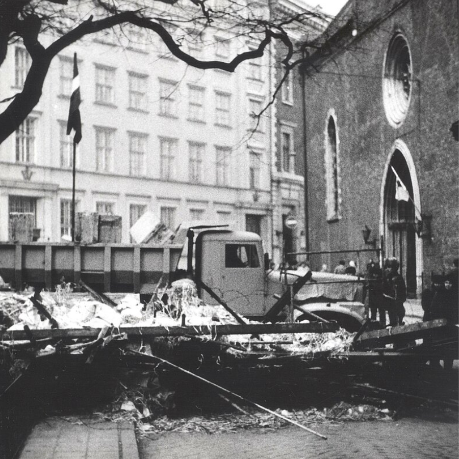 <p>Aprit 35 gadi kop&scaron; 1991. gada janvāra barikādēm</p>