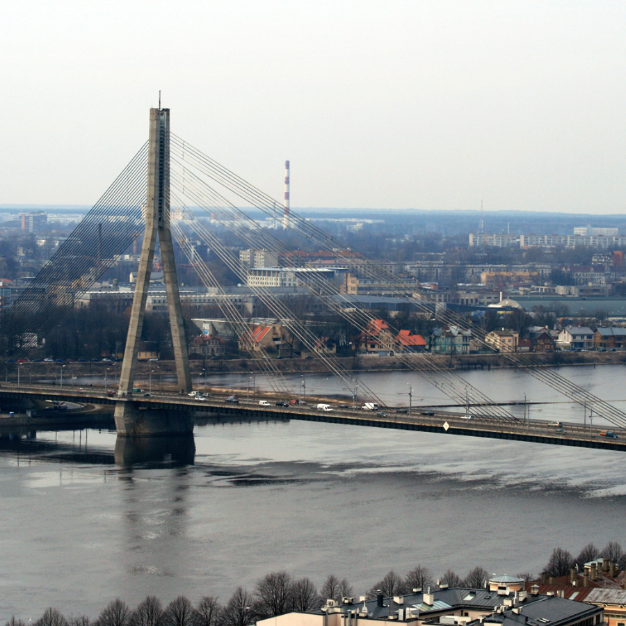 <p>Noslēgts līgums par Van&scaron;u tilta projektē&scaron;anu un būvniecību</p>