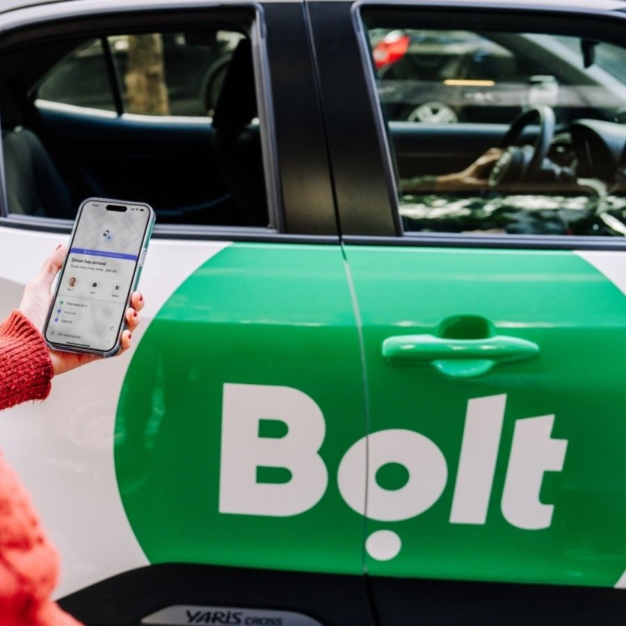 <p>"Bolt" sāk robotak&scaron;u testē&scaron;anas programmu</p>