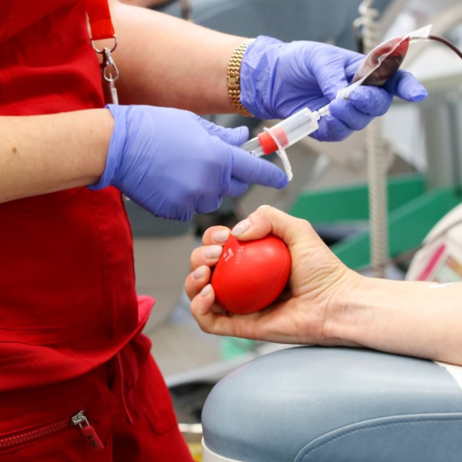 <p>Steidzami lūdz atsaukties vairāku asinsgrupas donorus</p>