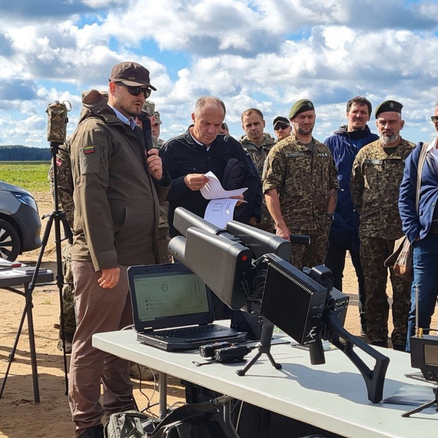<p>Sēlijas poligonā prezentē dronu un pretdronu tehnoloģijas</p>