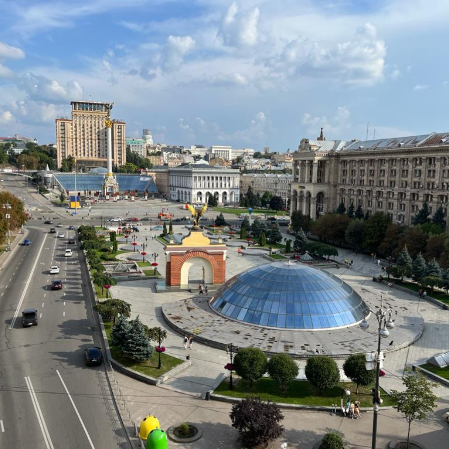 <p>Zelenskis: Trampa pārstāvji pavasara beigās vai vasaras sākumā ieradīsies Kijivā</p>