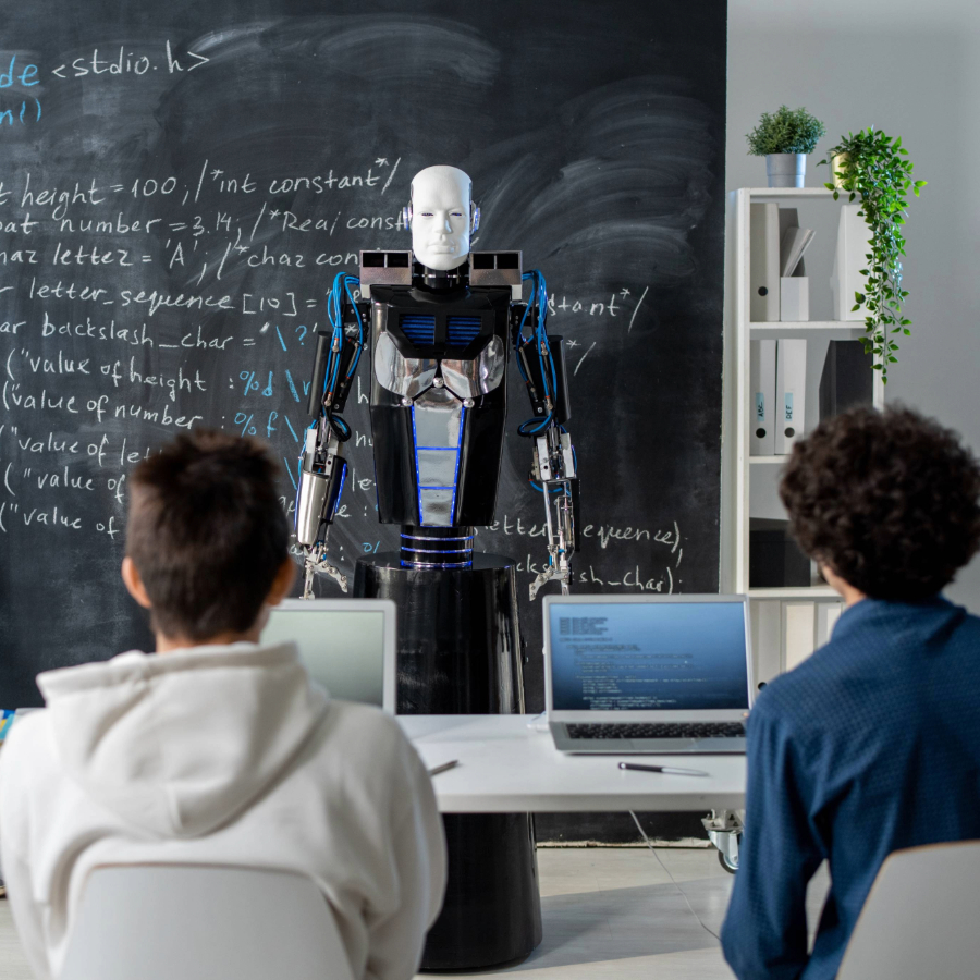 <p>Ar pasākumiem skolās un tie&scaron;saistē sākas Digitālā nedēļa</p>