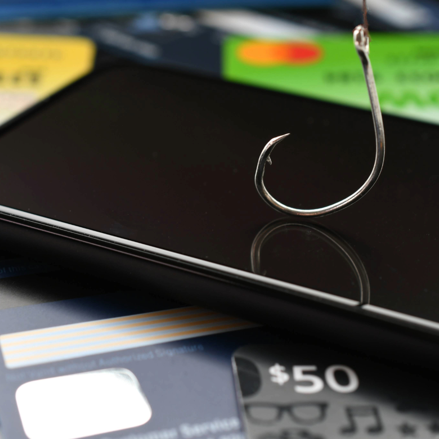 <p>Latvijā samazinās telefonkrāp&scaron;ana, tomēr joprojām izkrāpj miljonus</p>