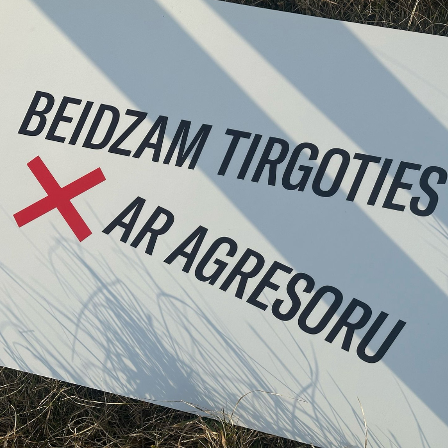 <p>Rosina līdz gada beigām pilnībā pārtraukt ekonomiskās saites ar Krieviju</p>