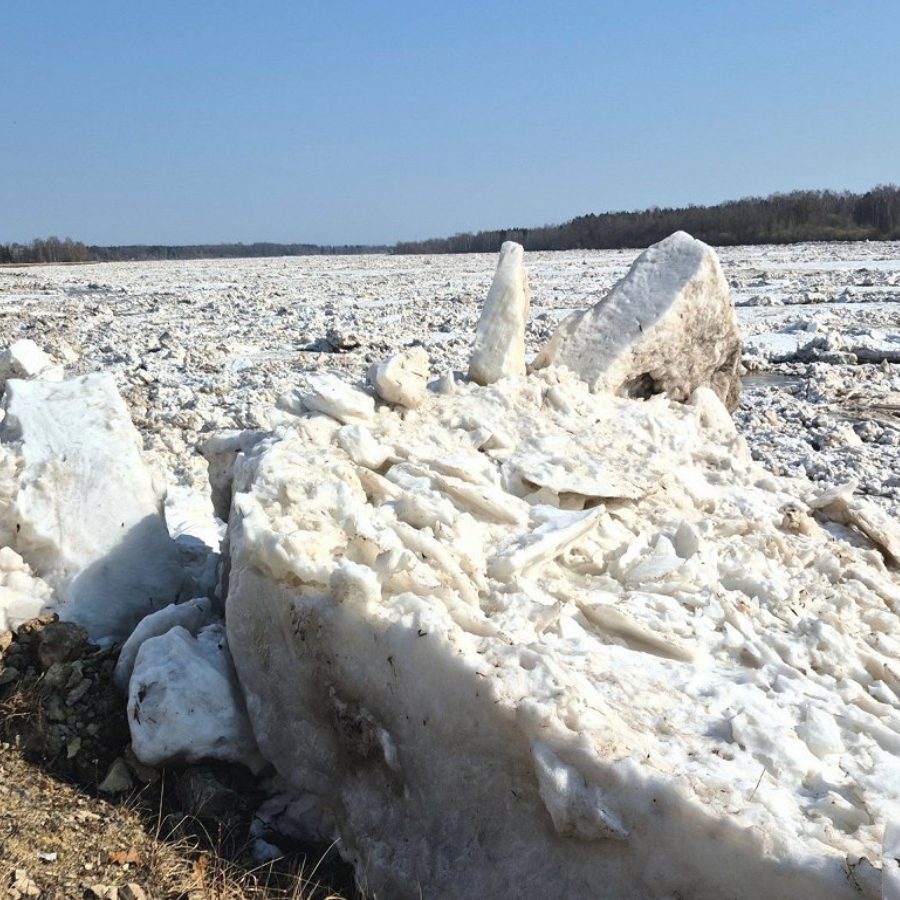 <p>Pie Pļaviņām saglabājas ledus sastrēgums, situācija Daugavā mierīga</p>