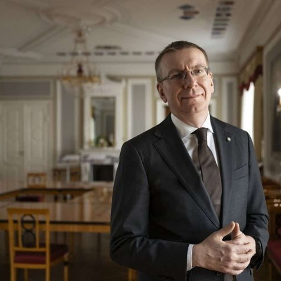 <p>Valsts prezidents aicina gaidāmajās Saeimas vēlē&scaron;anās balsis skaitīt manuāli</p>