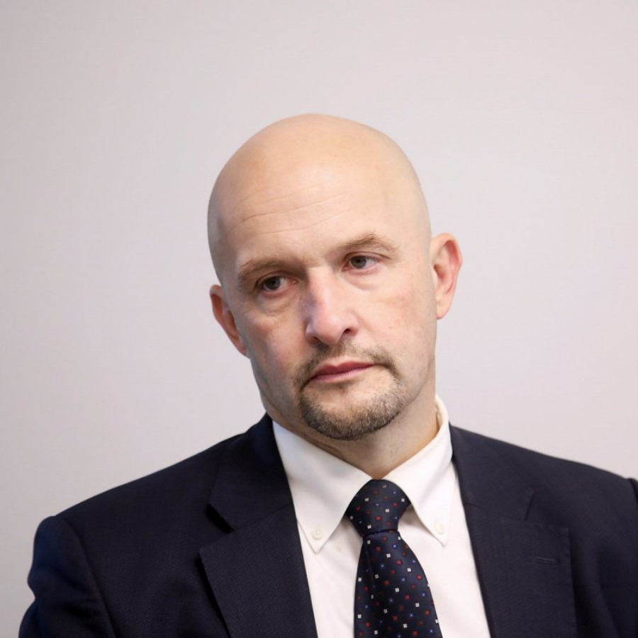 <p>Sārts: Vairākas lietas rada pateicīgu fonu vēlē&scaron;anu rezultātu vieglākai ap&scaron;aubī&scaron;anai</p>