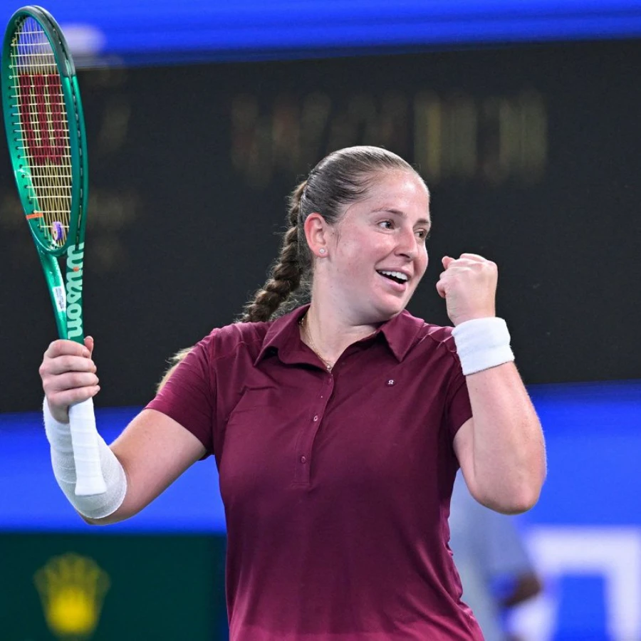 <p>Ostapenko sasniedz Uhaņas "WTA 1000" pusfinālu</p>