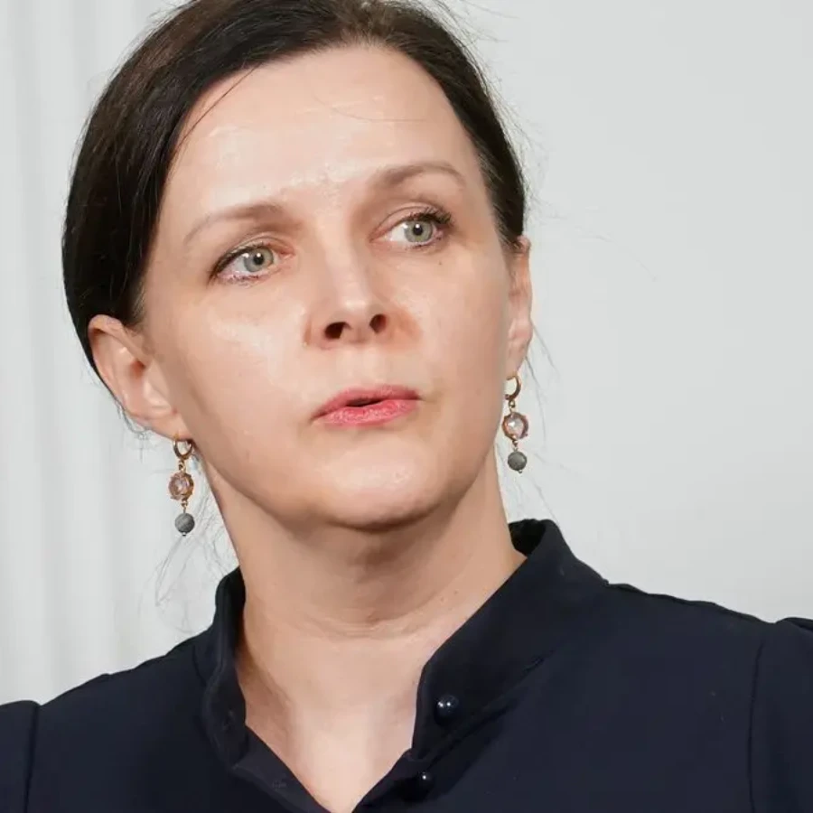 <p>KNAB Stepaņenko tēva apjomīgos naudas dāvinājumus meitai vērtē resoriskajā pārbaudē</p>