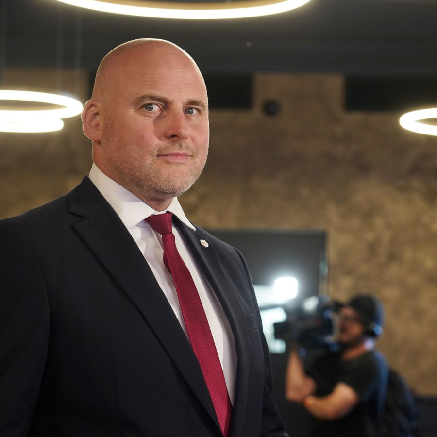 <p>Kulbergs vēl nedēļu turpinās pauzi pirms sarunu sāk&scaron;anas ar potenciālajiem koalīcijas partneriem</p>