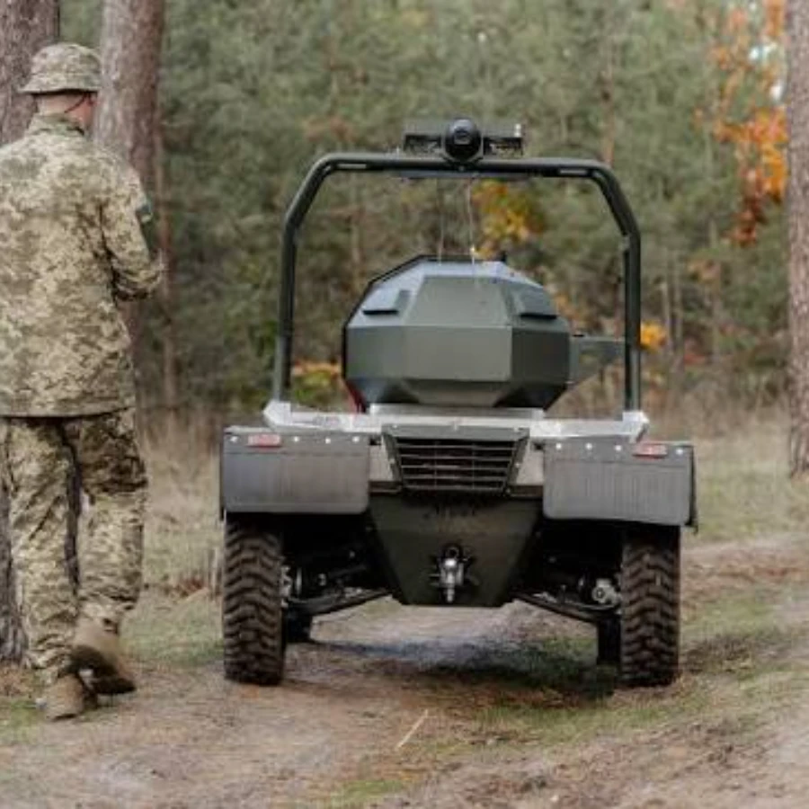 <p>Latvijas iedzīvotāju ziedojumi taromātos pārtapu&scaron;i zemes dronos Ukrainas karavīru dzīvību glāb&scaron;anai</p>