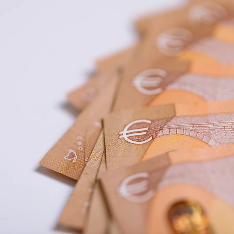 <p>Latvija aizņemsies 4,3 miljardus eiro</p>