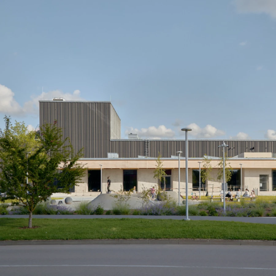 <p>Latvijas Arhitektūras gada balvu 2026 saņem kultūras nama pārbūve Salaspilī&nbsp;</p>